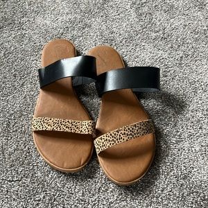 Universal Thread cheetah sandals